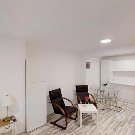 Sun Villa Residence Bucarest Esterno foto