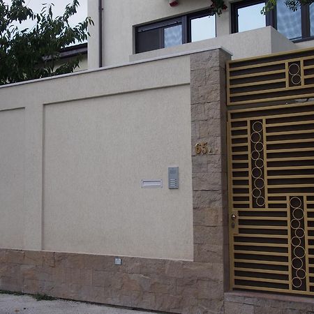 Sun Villa Residence Bucarest Esterno foto