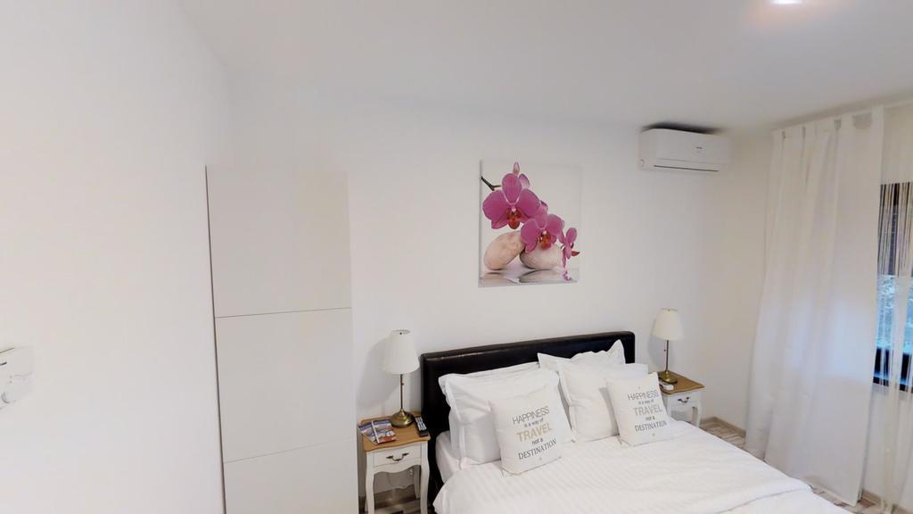 Sun Villa Residence Bucarest Esterno foto