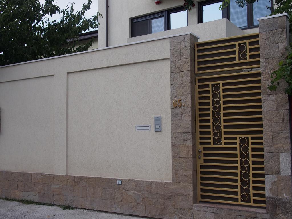 Sun Villa Residence Bucarest Esterno foto